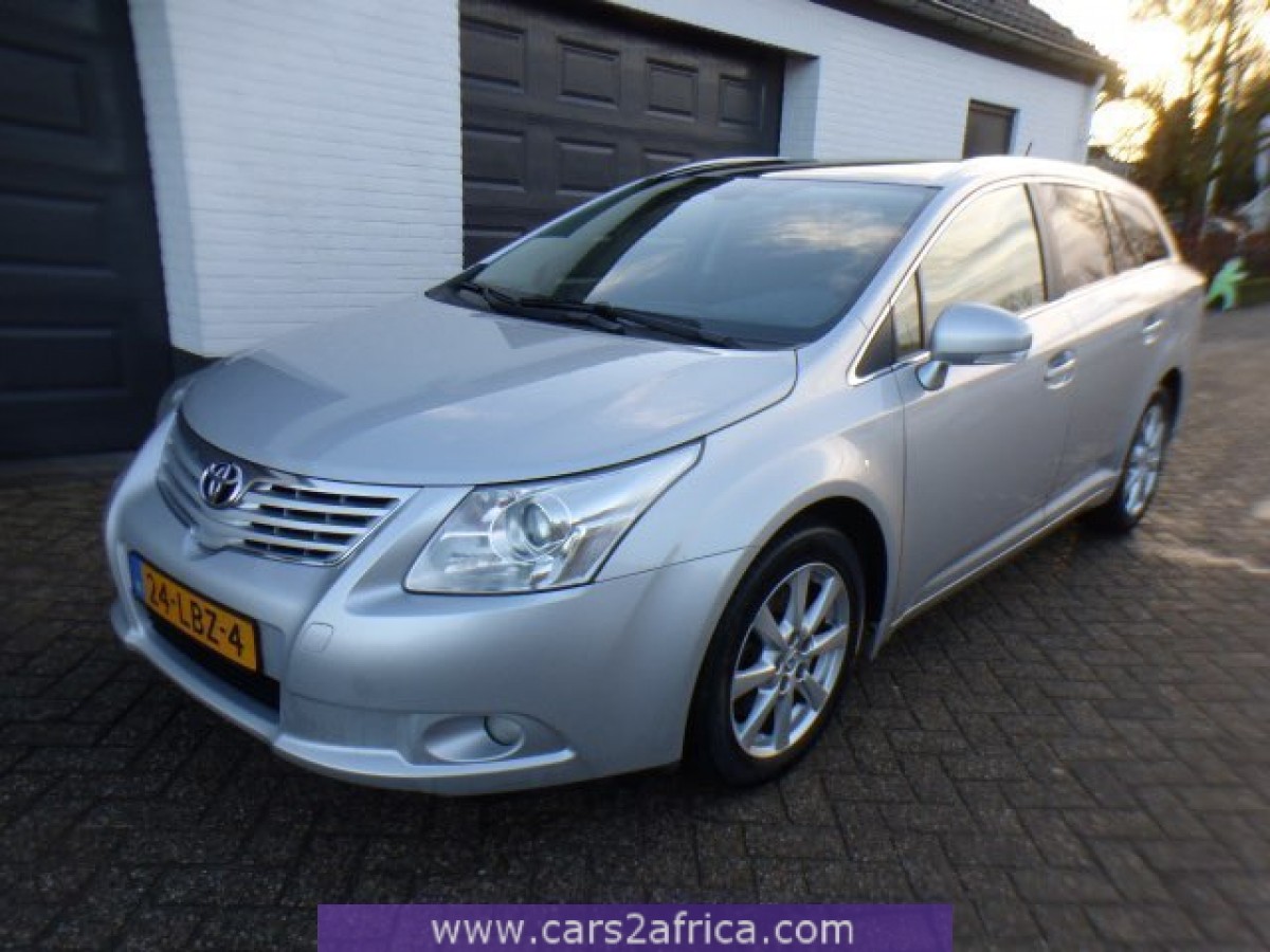 TOYOTA Avensis 2.2 D4D 64116 used, available from stock