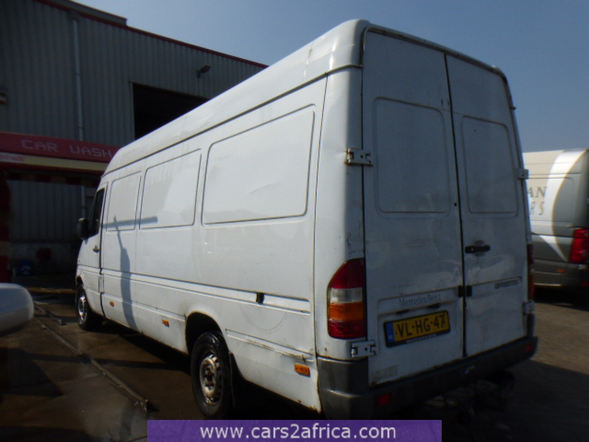 MERCEDESBENZ Sprinter 312 D 64525 used, available from