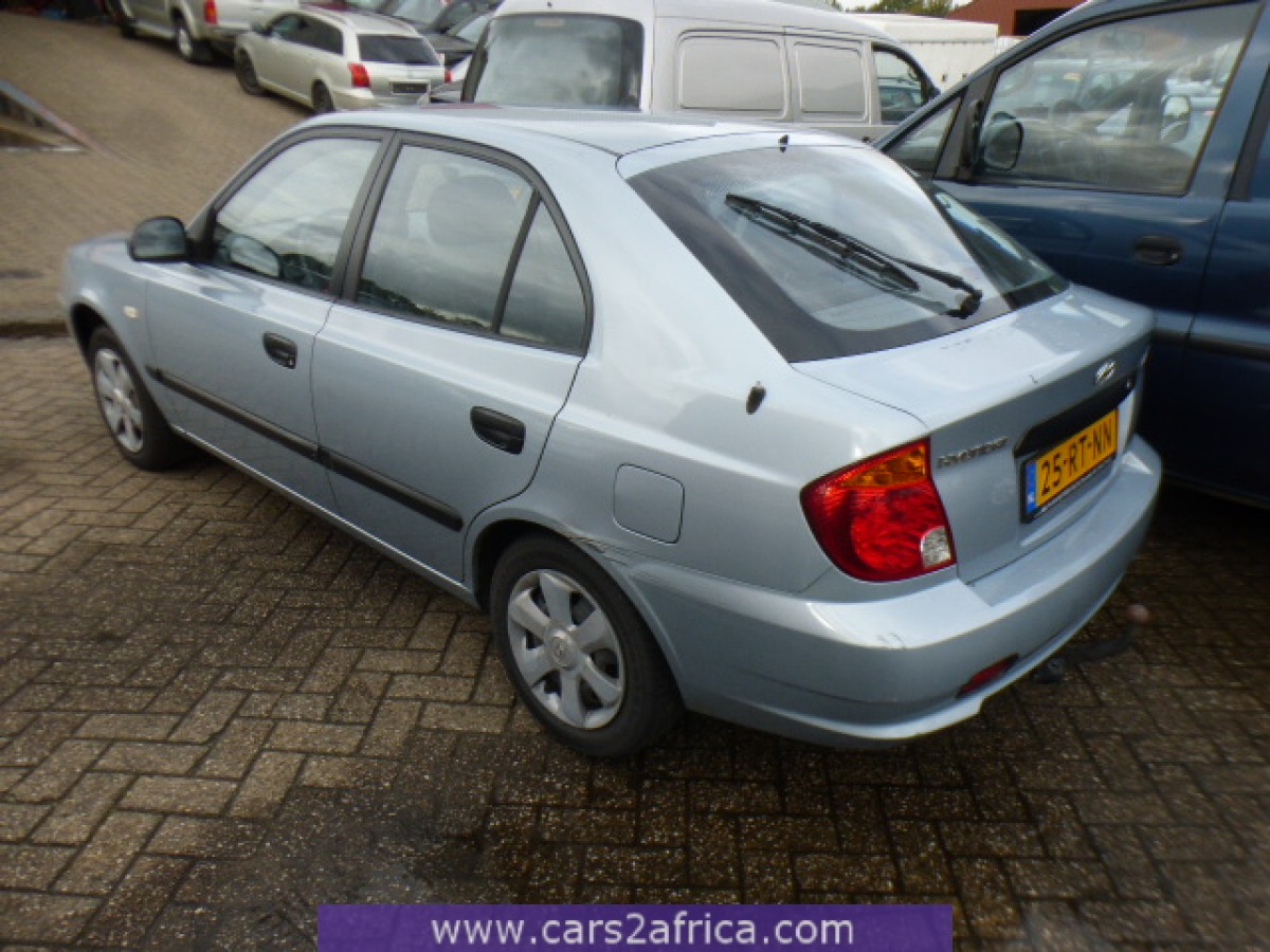 HYUNDAI Accent 1.3 65386 used, available from stock