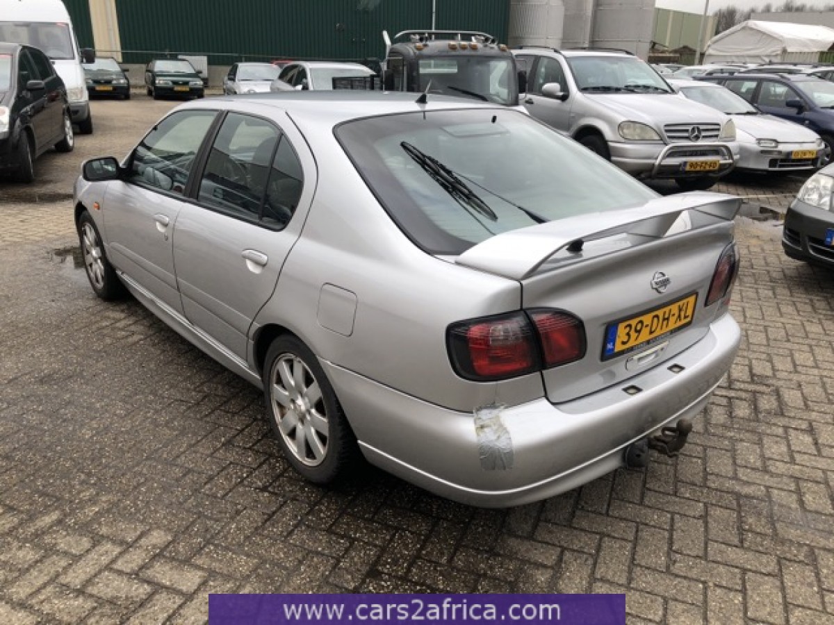 NISSAN Primera 2.0 66088 used, available from stock