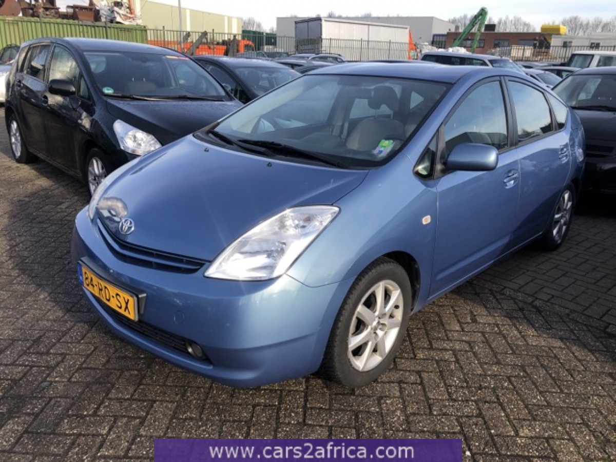 TOYOTA Prius 1.5 HSD 67345 used, available from stock