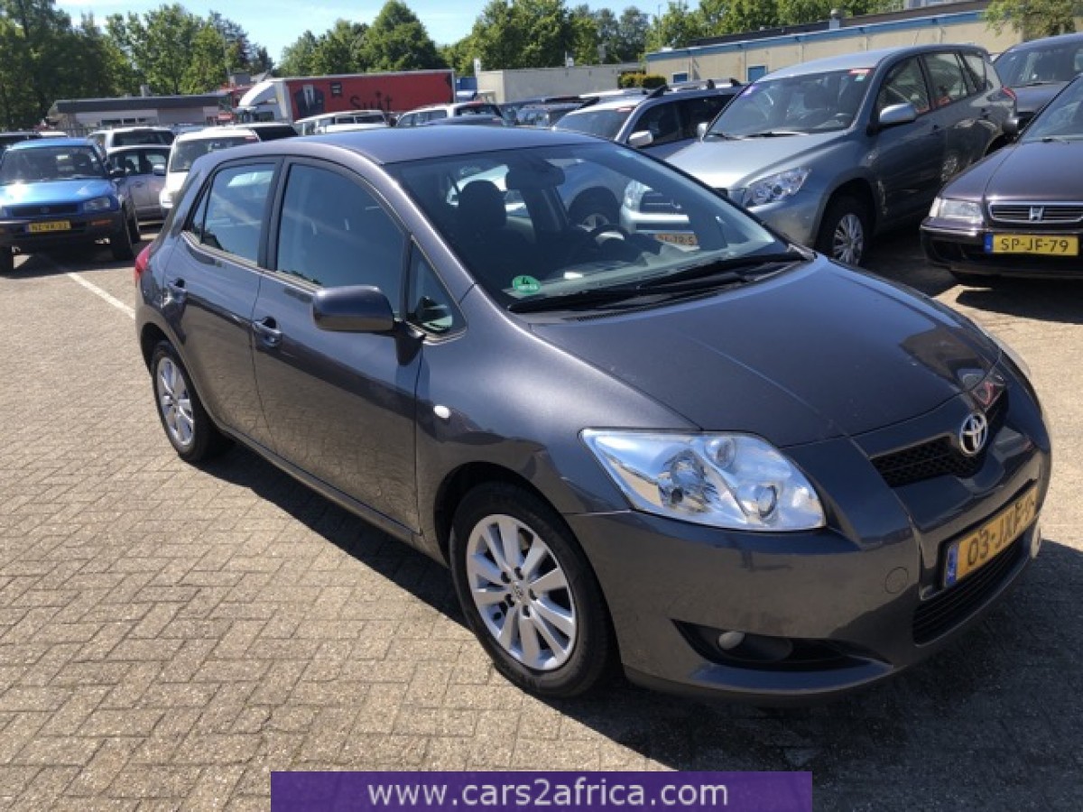 TOYOTA Auris 2.0 D4D 67775 used, available from stock