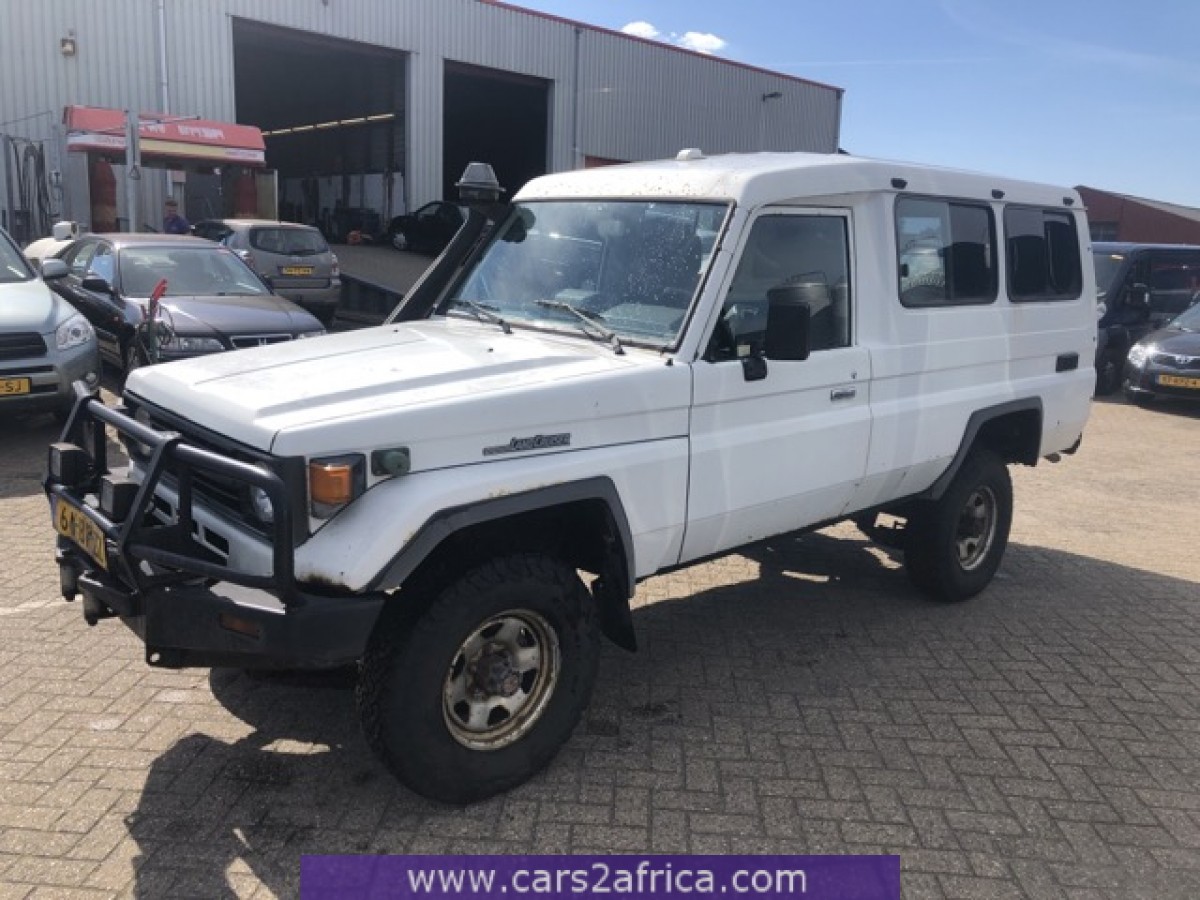 biologisch Economisch toilet TOYOTA Landcruiser 75 4.2 D Hardtop Long #67791 - used, available from stock