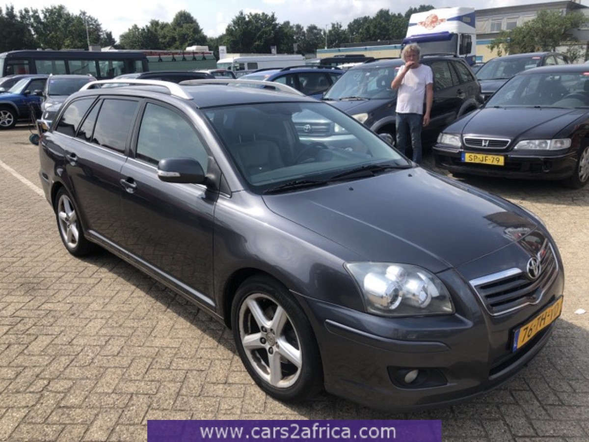 TOYOTA Avensis 2.2 D-4D #68067 - used, available from stock