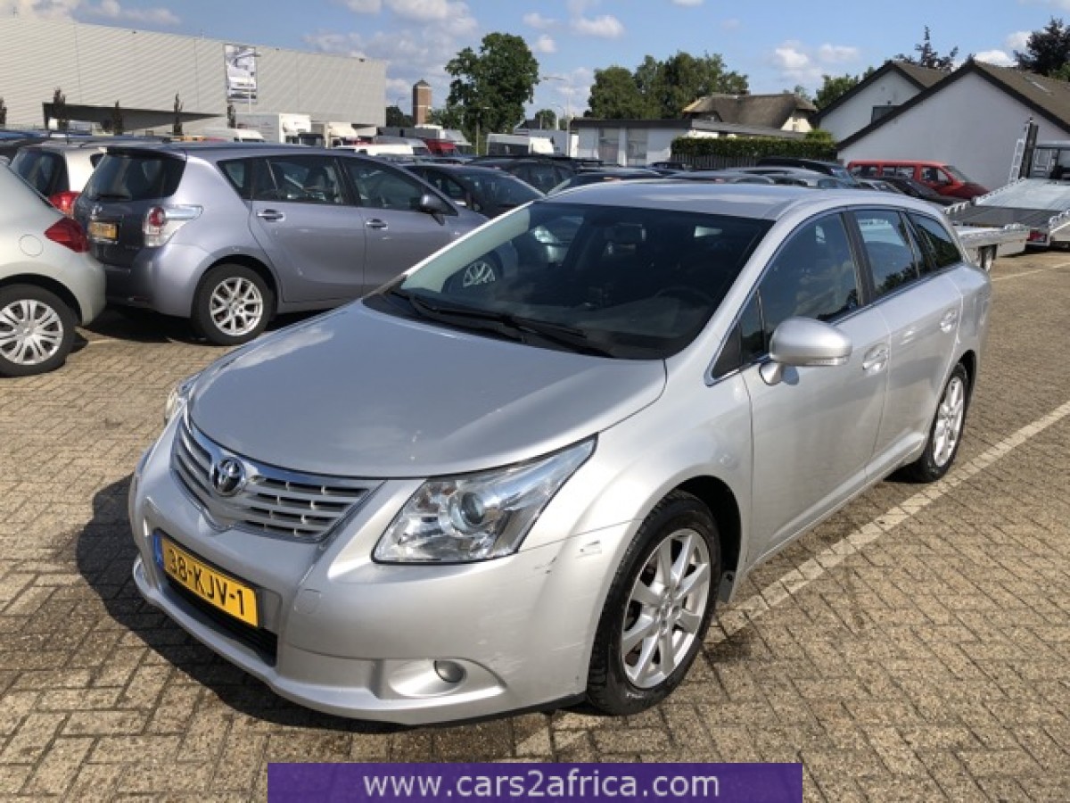 TOYOTA Avensis 2.2 D4D 68094 used, available from stock