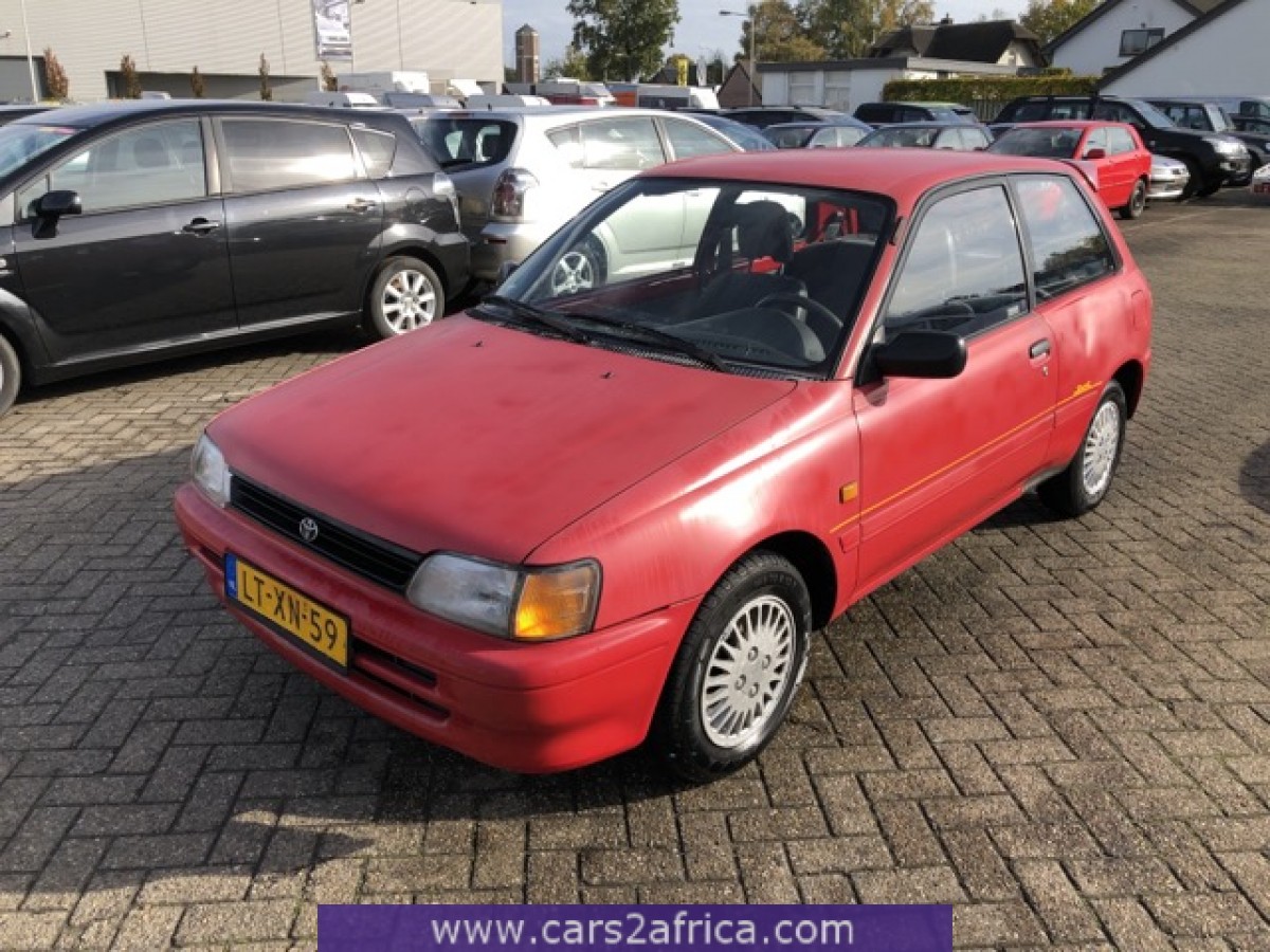 Vulkaan Banket Uluru TOYOTA Starlet 1.3 #68427 - used, available from stock