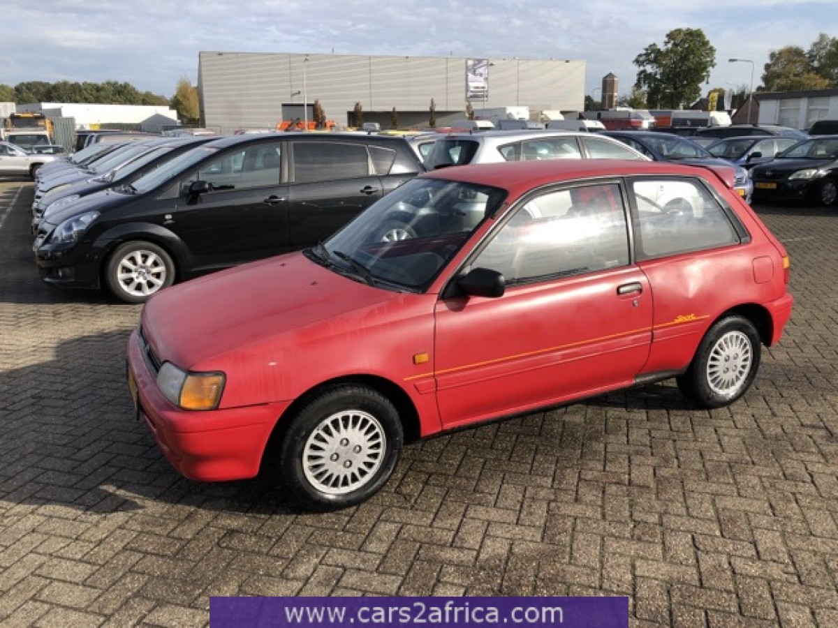 Vulkaan Banket Uluru TOYOTA Starlet 1.3 #68427 - used, available from stock