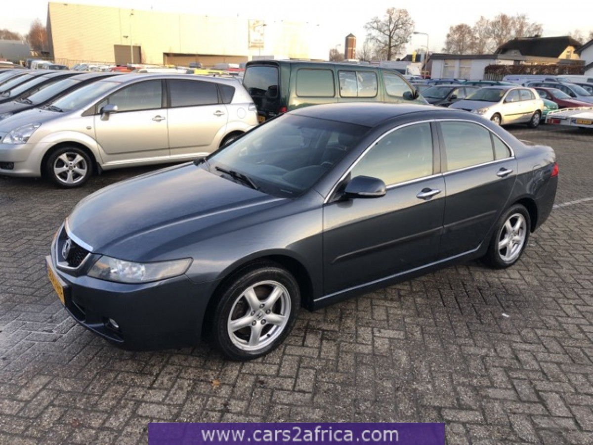 HONDA Accord 2.0 68669 used, available from stock