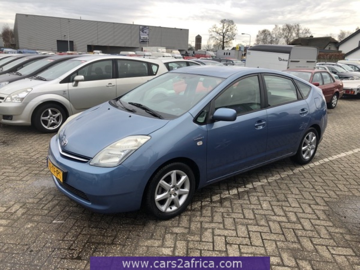 TOYOTA Prius 1.5 HSD 68798 used, available from stock
