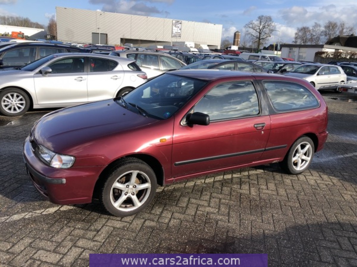 NISSAN Almera 1.6 68979 used, available from stock