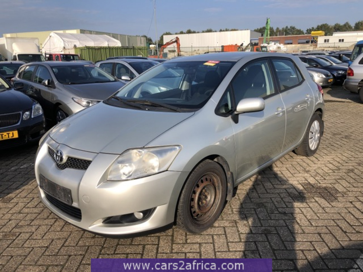 TOYOTA Auris 2.0 D4D 62895 used, available from stock