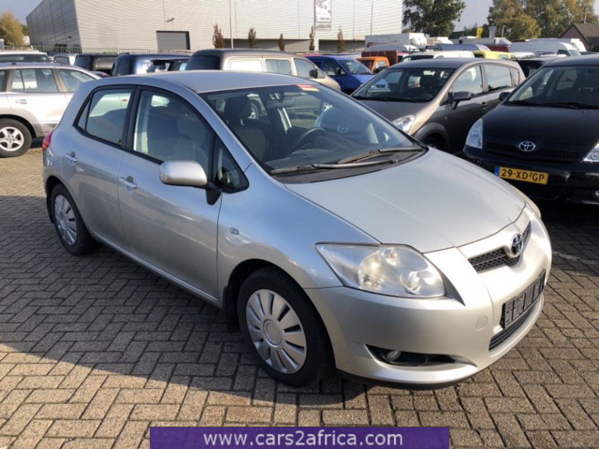 TOYOTA Auris 2.0 D4D 62895 used, available from stock